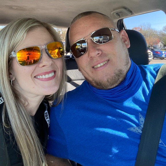 Meet your Posher, Shelley - Picture 1 of 1